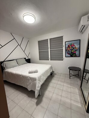 4 habitaciones, tabla de planchar con plancha y wifi gratis 