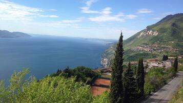 Douche, sĂšche-cheveux