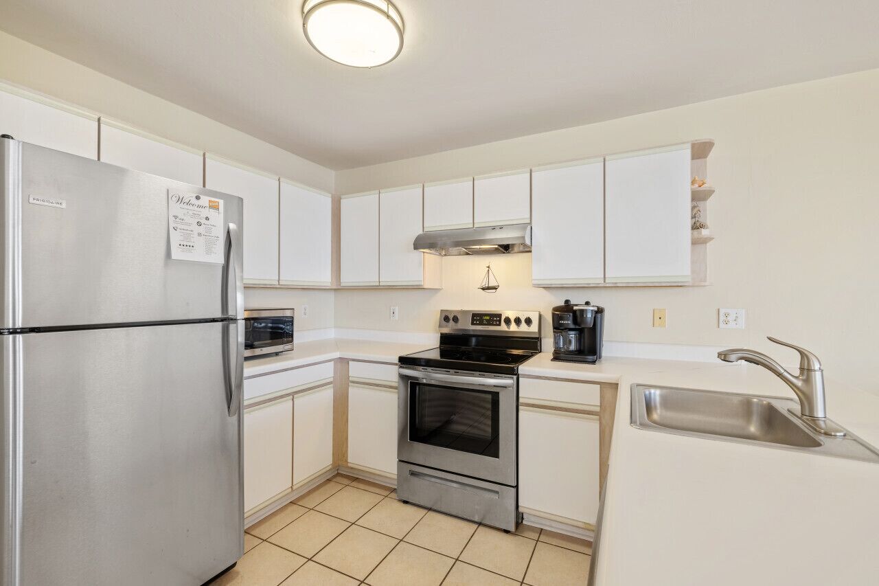 Refrigerador, microondas, parrilla de estufa y lavavajillas 