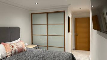 2 bedrooms, desk, iron/ironing board, free WiFi