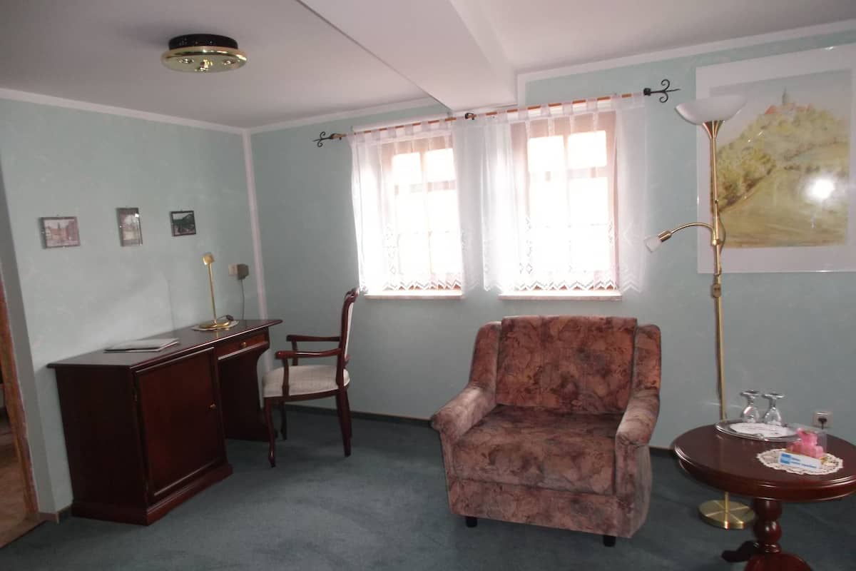Comfort Suite, City View | 1 bedroom, in-room safe, individually decorated, individually furnished