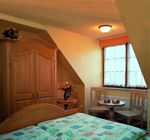 Standard-Doppelzimmer, Stadtblick