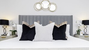 1 chambre, bureau, fer et planche à repasser, Wi-Fi gratuit