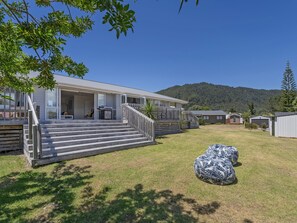 Exterior - Family Oasis - Pauanui Holiday Home (Pauanui)