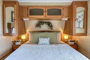 1 quarto, Wi-Fi de cortesia, roupa de cama