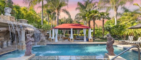 Outdoor pool, free cabanas, pool umbrellas