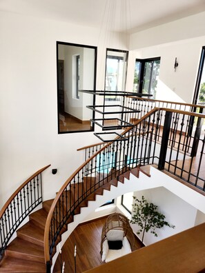 Interior - Luxurious 4-bedroom Villa with pool, BBQ, Billiards, yoga room/massage table (Puerto Plata)