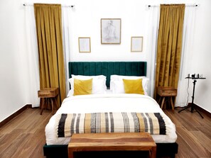 4 bedrooms, iron/ironing board, WiFi, bed sheets - Luxurious 4-bedroom Villa with pool, BBQ, Billiards, yoga room/massage table (Puerto Plata)