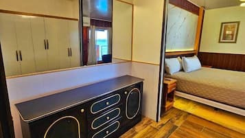 Exclusive Studio Suite | 1 bedroom, premium bedding, down duvets, individually decorated