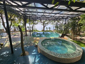 Outdoor pool - Las Luciernagas Hotel Boutique (Flores)