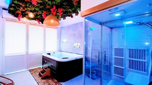 Sauna, hot tub, steam room - Kosykasa Spa (Cannes)