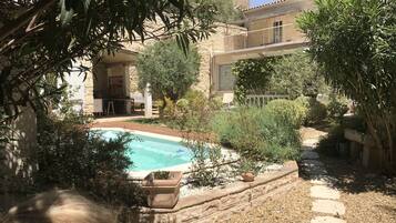 Alberca al aire libre