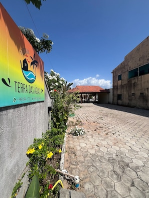 Free self-parking - Pousada Terra das Águas Barreirinhas (Barreirinhas)