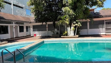 Alberca al aire libre