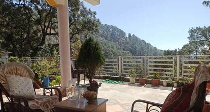 Nature's Vibe Homestay - Cosy Hillside Home