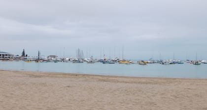 Sector Yacht Club Salinas, Suit Estudio Céntrico 3 Cuadras de la Playa Malecón