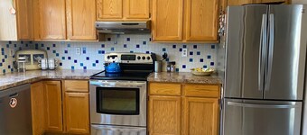 Comfortable Home Close to Saratoga, Ideal for Pets and Families