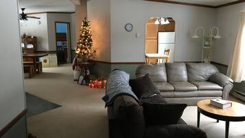 TV connectée, lecteur de DVD, livres, médiathÚque