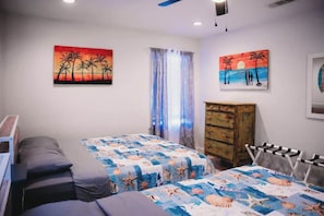 2 chambres, fer et planche à repasser, accès au Wi-Fi (inclus)