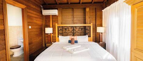 5 bedrooms, desk, iron/ironing board, free WiFi