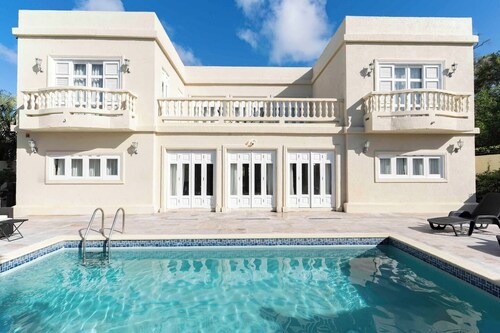 Large 5 bedroom 5.5 bathroom villa with private pool and multiple community amenities.