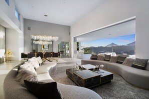 Interior - Superb 6-bedroom exquisite contemporary masterpiece in Beverly Hills. (Beverly Hills)