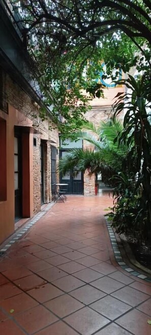 Standard Room | Terrace/patio - Hotel Pasaje Solar (Buenos Aires)