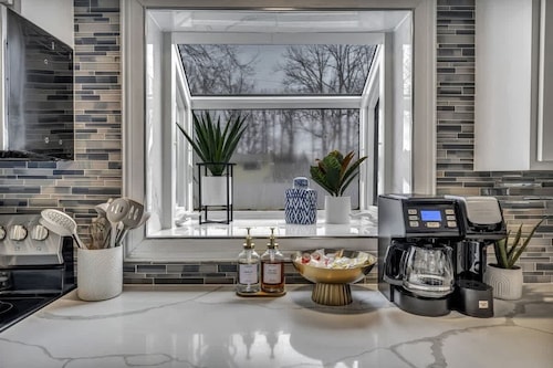 Pool|Hot Tub|Game Room|Sleeps 8