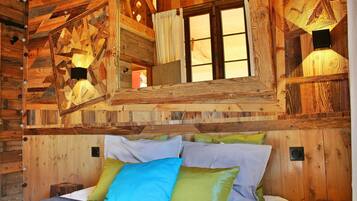 1 chambre, lit parapluie, Wi-Fi gratuit, draps fournis