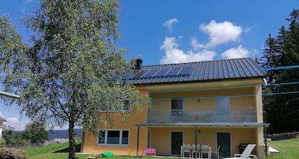 Gemütliche Ferienwohnung mit Direktem Blick auf den Zirbitzkogel