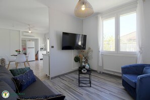 TV - Gîte de L'isle - Saint Denis DE Pile (SAINT DENIS DE PILE)