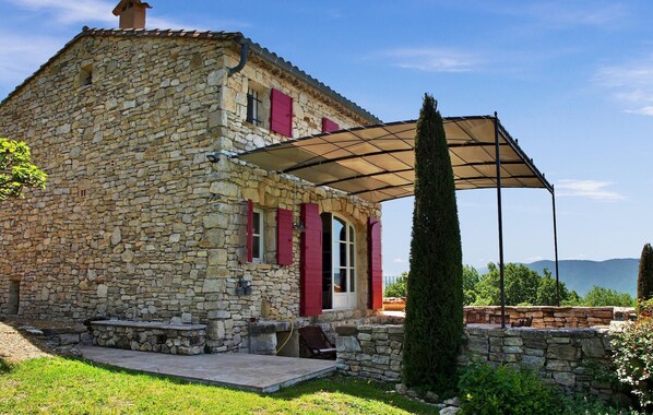 Exterior - Nice home in Viens with WiFi (Viens)