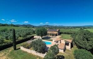 Exterior - Gorgeous home in St Sauveur de Cruzière (St Sauveur de Cruzière)