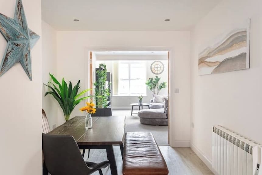 20 Metres From The World Famous, Weymouth Beach! Modern, Family Size Apartment. - Weymouth