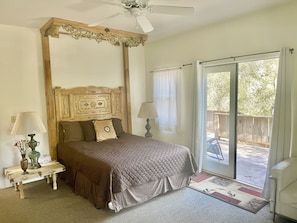5 bedrooms, desk, iron/ironing board, WiFi