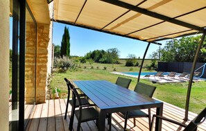 Outdoor dining - Maison En Perigord Pourpre (Cuneges)