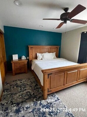 2 dormitorios, tabla de planchar con plancha, wifi y ropa de cama