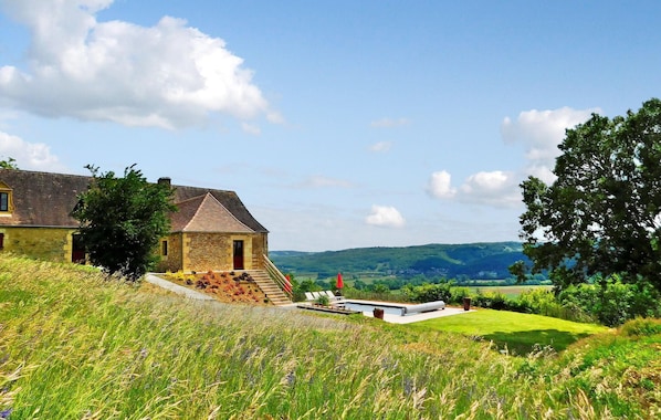 Exterior - Amazing home in Saint Cyprien with WiFi (Saint Cyprien)