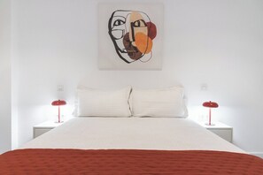 1 slaapkamer, een strijkplank/strijkijzer, wifi, beddengoed