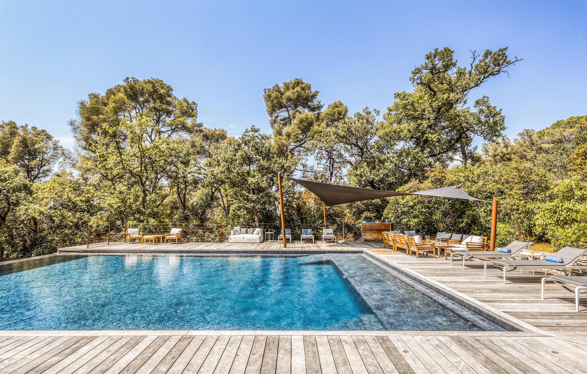 Beheizter Pool