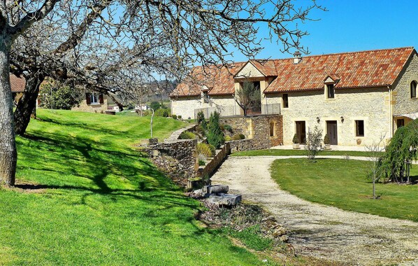 Exterior - La Grange Des Endrevies (Sarlat La Caneda)