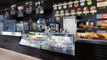 4 restoran dengan sajian masakan Amerika