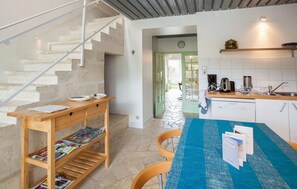 Réfrigérateur, four, plaque de cuisson, lave-vaisselle