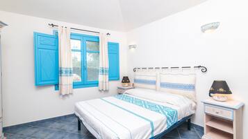 2 habitaciones, tabla de planchar con plancha y ropa de cama