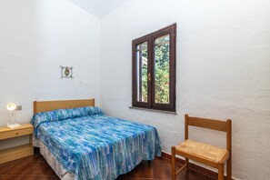2 bedrooms, iron/ironing board, bed sheets - Apartment "Trilocale Rosa Tamerici" with Private Terrace & A/C (San Teodoro)