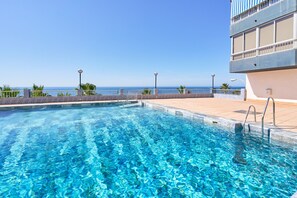 Pool - Apartment 'Apartamento Moderno' with Sea View, Wi-Fi and Air Conditioning (Almuñecar)