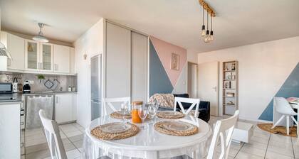 Appartement de vacances "Spacieux Proche Aéroport Et Airbus" avec piscine chauffée partagée et Wi-Fi