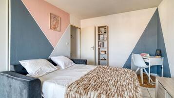 1 bedroom, iron/ironing board, free WiFi, bed sheets