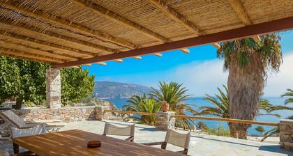 Apartment 'White and Black Suites Superior' with Sea View, Wi-Fi and Air Conditioning