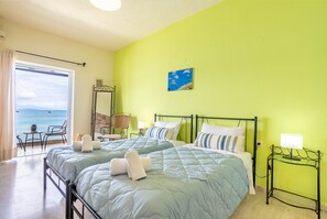 Free WiFi, bed sheets - Studio Apartment 'Nikos Seaside  5' with Sea View, Wi-Fi and Air Conditioning (??????a)